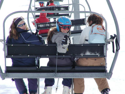 Este chico puede Esquí Chicas Invierno Esquí Snowboard temporada eslogan impreso Niños Camiseta